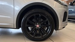 2020 (20) JAGUAR E-PACE 2.0 R-Dynamic HSE 5dr Auto 5711361