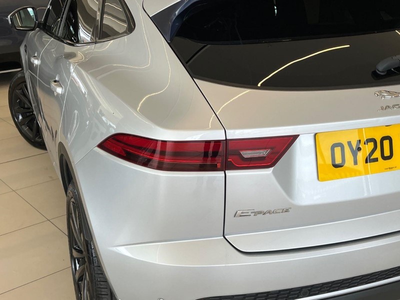 2020 (20) JAGUAR E-PACE 2.0 R-Dynamic HSE 5dr Auto 5711399