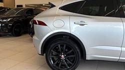 2020 (20) JAGUAR E-PACE 2.0 R-Dynamic HSE 5dr Auto 5711460