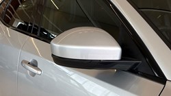 2020 (20) JAGUAR E-PACE 2.0 R-Dynamic HSE 5dr Auto 5711457