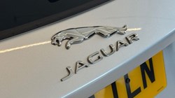 2020 (20) JAGUAR E-PACE 2.0 R-Dynamic HSE 5dr Auto 5711452