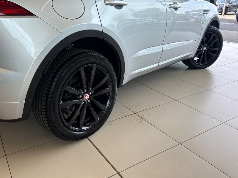 2020 (20) JAGUAR E-PACE 2.0 R-Dynamic HSE 5dr Auto 5711455