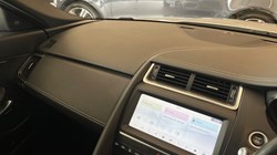 2020 (20) JAGUAR E-PACE 2.0 R-Dynamic HSE 5dr Auto 5711388