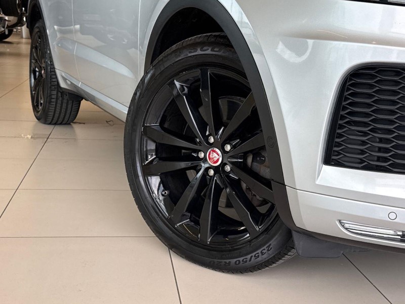 2020 (20) JAGUAR E-PACE 2.0 R-Dynamic HSE 5dr Auto 5711451