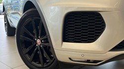 2020 (20) JAGUAR E-PACE 2.0 R-Dynamic HSE 5dr Auto 5711396