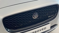 2020 (20) JAGUAR E-PACE 2.0 R-Dynamic HSE 5dr Auto 5711395