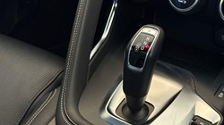 2020 (20) JAGUAR E-PACE 2.0 R-Dynamic HSE 5dr Auto 5711422