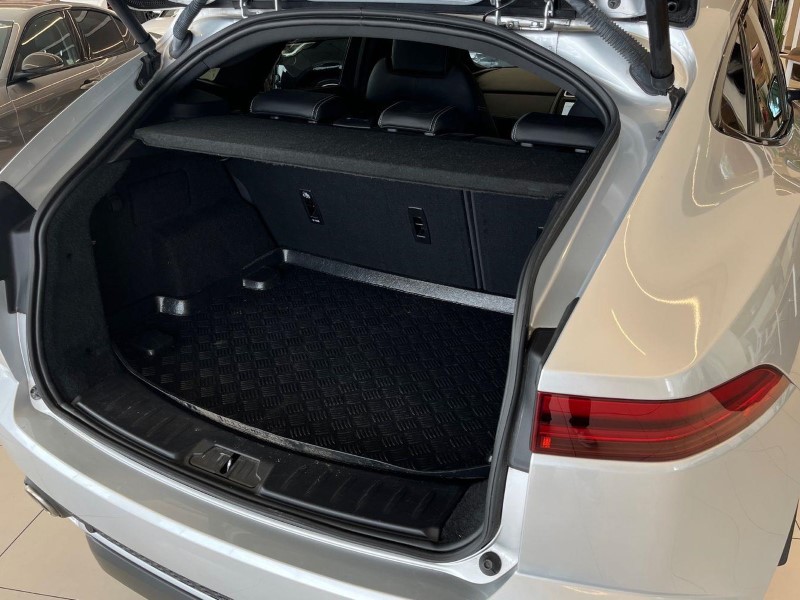 2020 (20) JAGUAR E-PACE 2.0 R-Dynamic HSE 5dr Auto 5711391