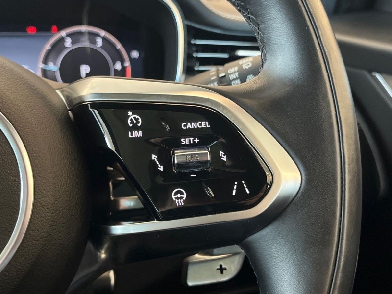 2023 (73) JAGUAR F-PACE 2.0 D200 R-Dynamic HSE Black 5dr Auto AWD 5726310