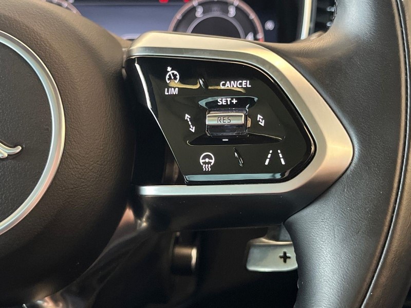 2023 (73) JAGUAR F-PACE 2.0 D200 R-Dynamic HSE Black 5dr Auto AWD 5726308