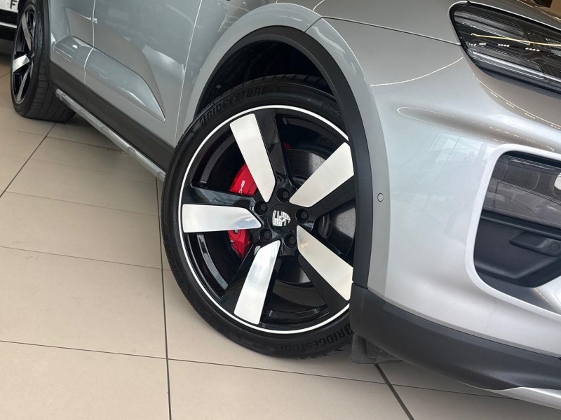 2025 (25) PORSCHE MACAN 380kW 4S 100kWh 5dr Auto 5714462