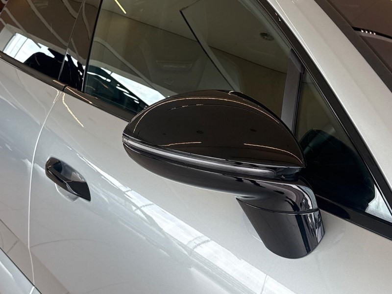 2025 (25) PORSCHE MACAN 380kW 4S 100kWh 5dr Auto 5714468