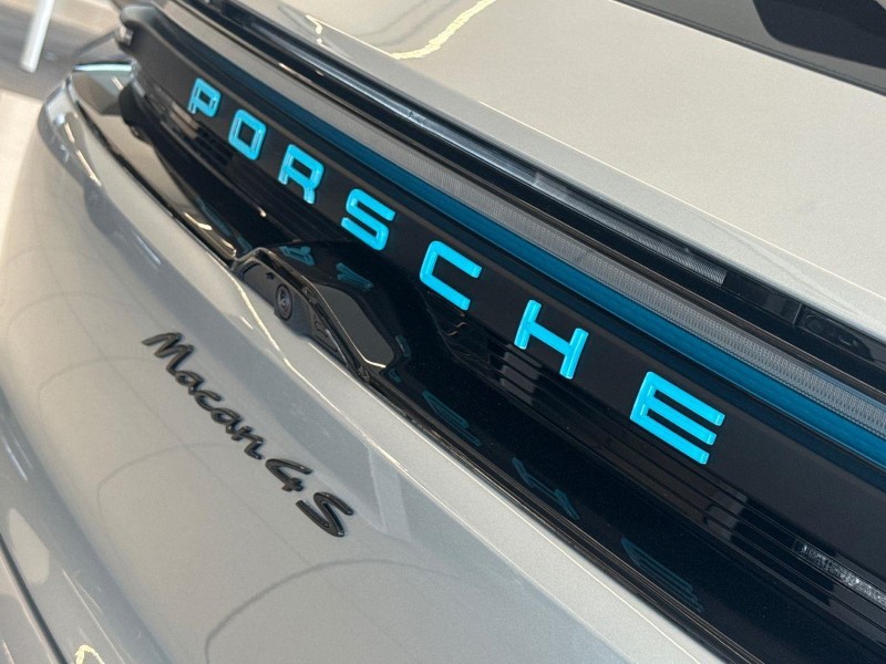 2025 (25) PORSCHE MACAN 380kW 4S 100kWh 5dr Auto 5714464