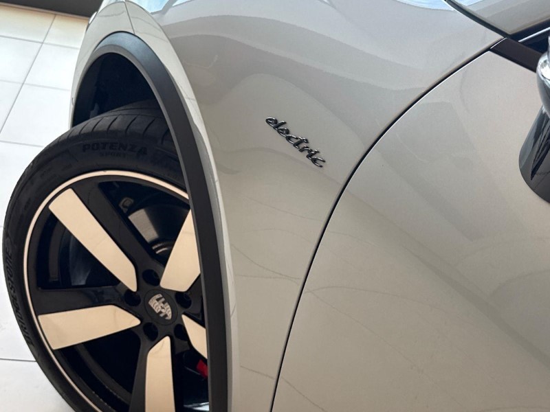 2025 (25) PORSCHE MACAN 380kW 4S 100kWh 5dr Auto 5714438