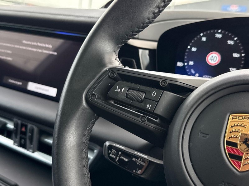 2025 (25) PORSCHE MACAN 380kW 4S 100kWh 5dr Auto 5714446