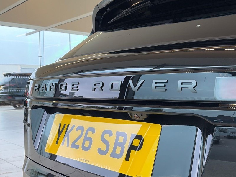 2026 (26) LAND ROVER RANGE ROVER VELAR 2.0 D200 MHEV Belgravia Edition 5dr Auto 5722359