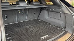 2026 (26) LAND ROVER RANGE ROVER VELAR 2.0 D200 MHEV Belgravia Edition 5dr Auto 5722353