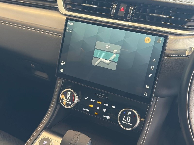 2021 (21) JAGUAR F-PACE 2.0 D200 R-Dynamic SE 5dr Auto AWD 5723703