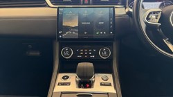 2021 (21) JAGUAR F-PACE 2.0 D200 R-Dynamic SE 5dr Auto AWD 5723683