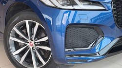 2021 (21) JAGUAR F-PACE 2.0 D200 R-Dynamic SE 5dr Auto AWD 5723713
