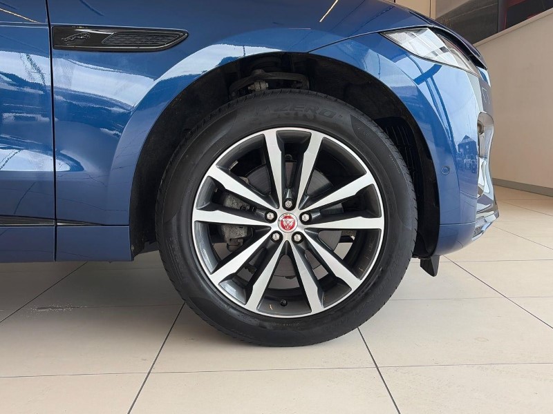 2021 (21) JAGUAR F-PACE 2.0 D200 R-Dynamic SE 5dr Auto AWD 5723677