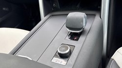 2024 (74) LAND ROVER DISCOVERY 3.0 D350 Dynamic HSE 5dr Auto 5642917