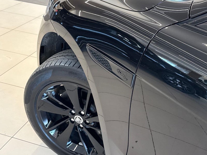2023 (23) JAGUAR F-PACE 2.0 D200 R-Dynamic SE Black 5dr Auto AWD 5767557