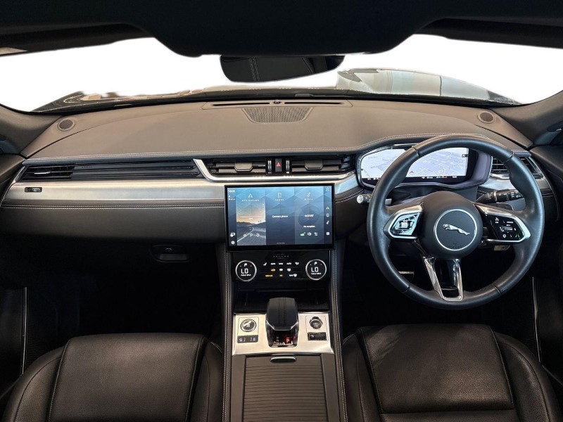 2023 (23) JAGUAR F-PACE 2.0 D200 R-Dynamic SE Black 5dr Auto AWD 5767546