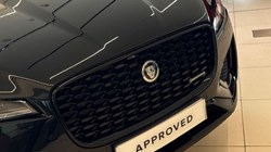 2023 (23) JAGUAR F-PACE 2.0 D200 R-Dynamic SE Black 5dr Auto AWD 5767579