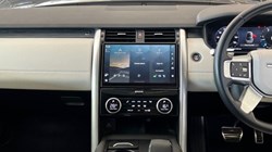 2023 (23) LAND ROVER DISCOVERY 3.0 D300 R-Dynamic HSE 5dr Auto 5770431