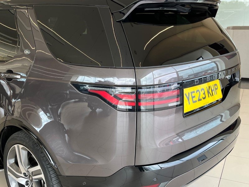 2023 (23) LAND ROVER DISCOVERY 3.0 D300 R-Dynamic HSE 5dr Auto 5770465