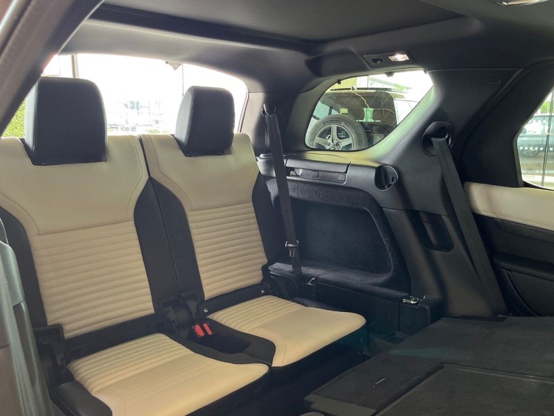 2023 (23) LAND ROVER DISCOVERY 3.0 D300 R-Dynamic HSE 5dr Auto 5770477