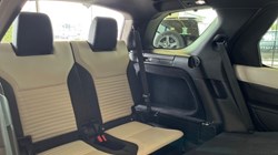 2023 (23) LAND ROVER DISCOVERY 3.0 D300 R-Dynamic HSE 5dr Auto 5770477
