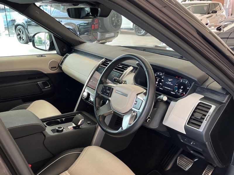2023 (23) LAND ROVER DISCOVERY 3.0 D300 R-Dynamic HSE 5dr Auto 5770474