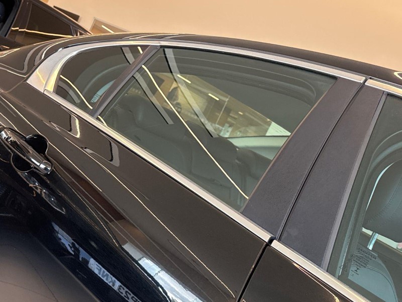 2017 (67) JAGUAR XE 2.0d [240] Portfolio 4dr Auto AWD 5743162