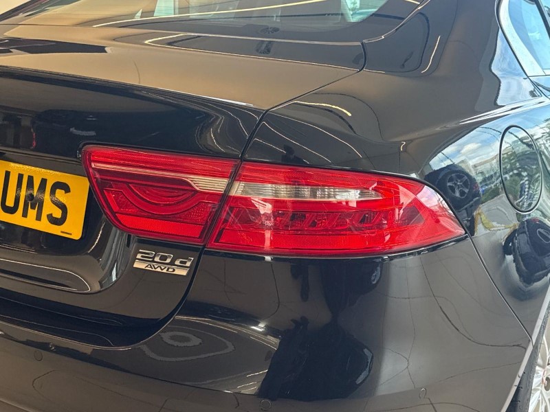2017 (67) JAGUAR XE 2.0d [240] Portfolio 4dr Auto AWD 5743158
