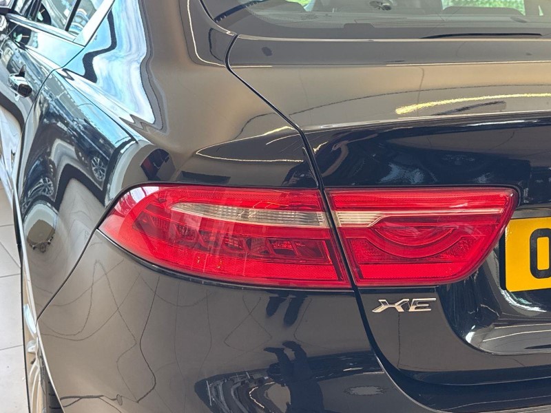2017 (67) JAGUAR XE 2.0d [240] Portfolio 4dr Auto AWD 5743131