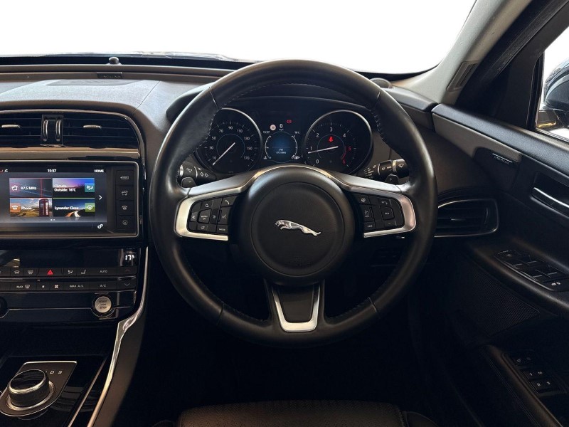 2017 (67) JAGUAR XE 2.0d [240] Portfolio 4dr Auto AWD 5743127