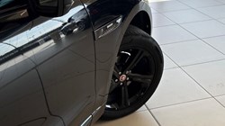 2018 (18) JAGUAR F-PACE 2.0d R-Sport 5dr Auto AWD 5753233