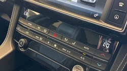 2018 (18) JAGUAR F-PACE 2.0d R-Sport 5dr Auto AWD 5753217