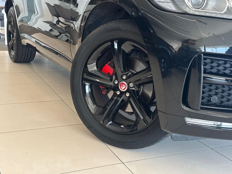2018 (18) JAGUAR F-PACE 2.0d R-Sport 5dr Auto AWD 5753228