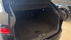 2018 (18) JAGUAR F-PACE 2.0d R-Sport 5dr Auto AWD 5753223