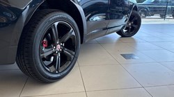 2018 (18) JAGUAR F-PACE 2.0d R-Sport 5dr Auto AWD 5753232