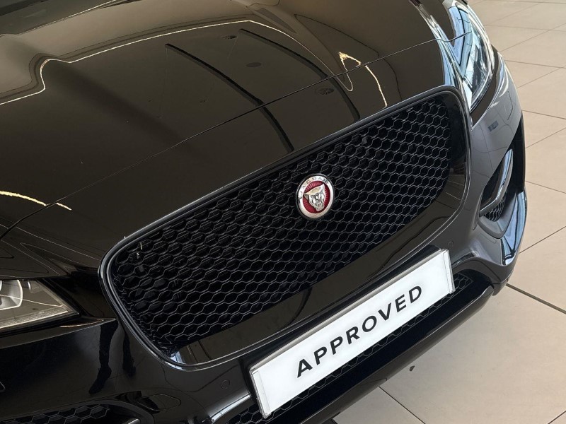 2018 (18) JAGUAR F-PACE 2.0d R-Sport 5dr Auto AWD 5753227