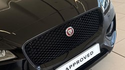 2018 (18) JAGUAR F-PACE 2.0d R-Sport 5dr Auto AWD 5753227