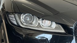 2018 (18) JAGUAR F-PACE 2.0d R-Sport 5dr Auto AWD 5753202
