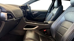 2018 (18) JAGUAR F-PACE 2.0d R-Sport 5dr Auto AWD 5753188