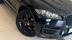 2018 (18) JAGUAR F-PACE 2.0d R-Sport 5dr Auto AWD 5753226