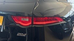 2018 (18) JAGUAR F-PACE 2.0d R-Sport 5dr Auto AWD 5753231