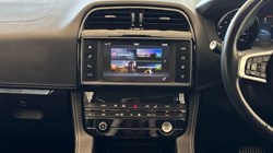 2018 (18) JAGUAR F-PACE 2.0d R-Sport 5dr Auto AWD 5753199